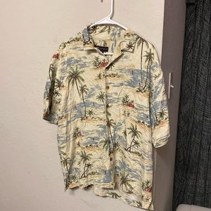 Brand: Earthbound. Size: L. Color: multicolor. Material: 100% silk.